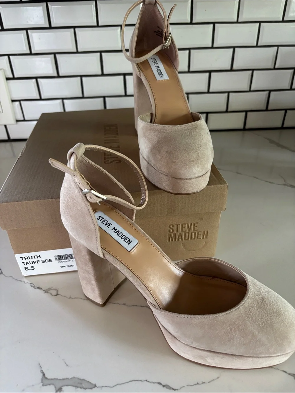 Steve Madden Truth Taupe Suede Platform Block Heels, NIB Sz 8.5